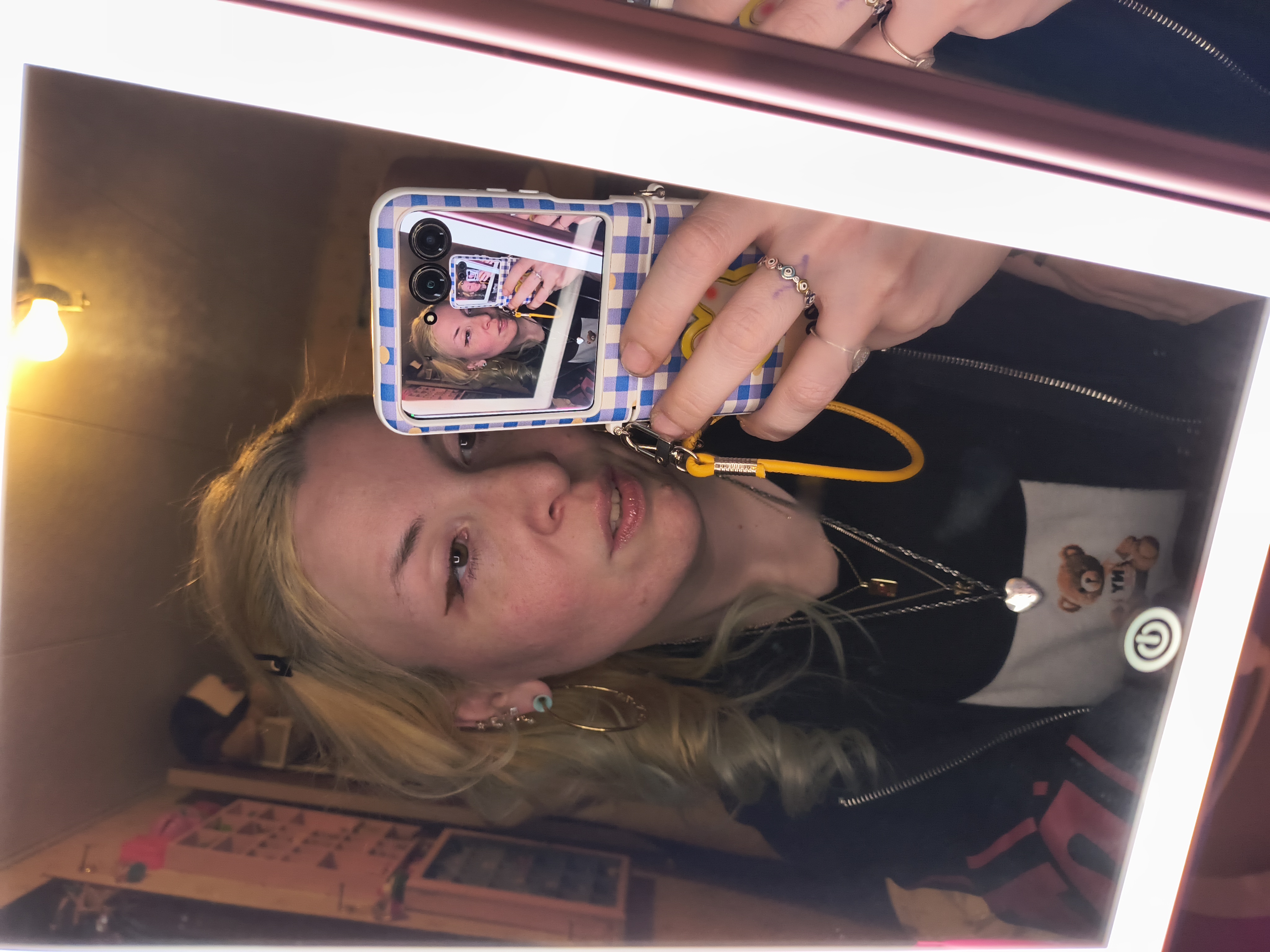 mirror1